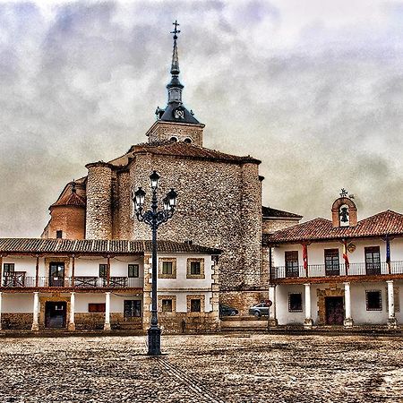 Alojamiento Colmenar De Oreja Plaza Mayor Esterno foto