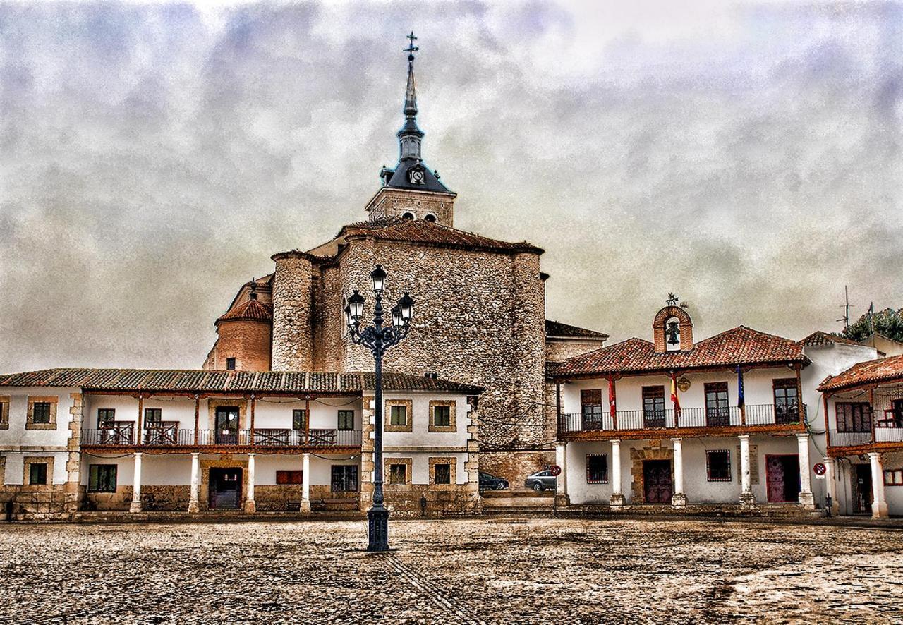 Alojamiento Colmenar De Oreja Plaza Mayor Esterno foto