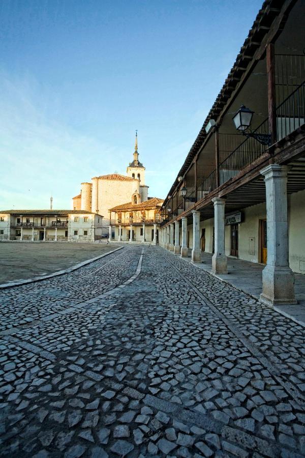 Alojamiento Colmenar De Oreja Plaza Mayor Esterno foto